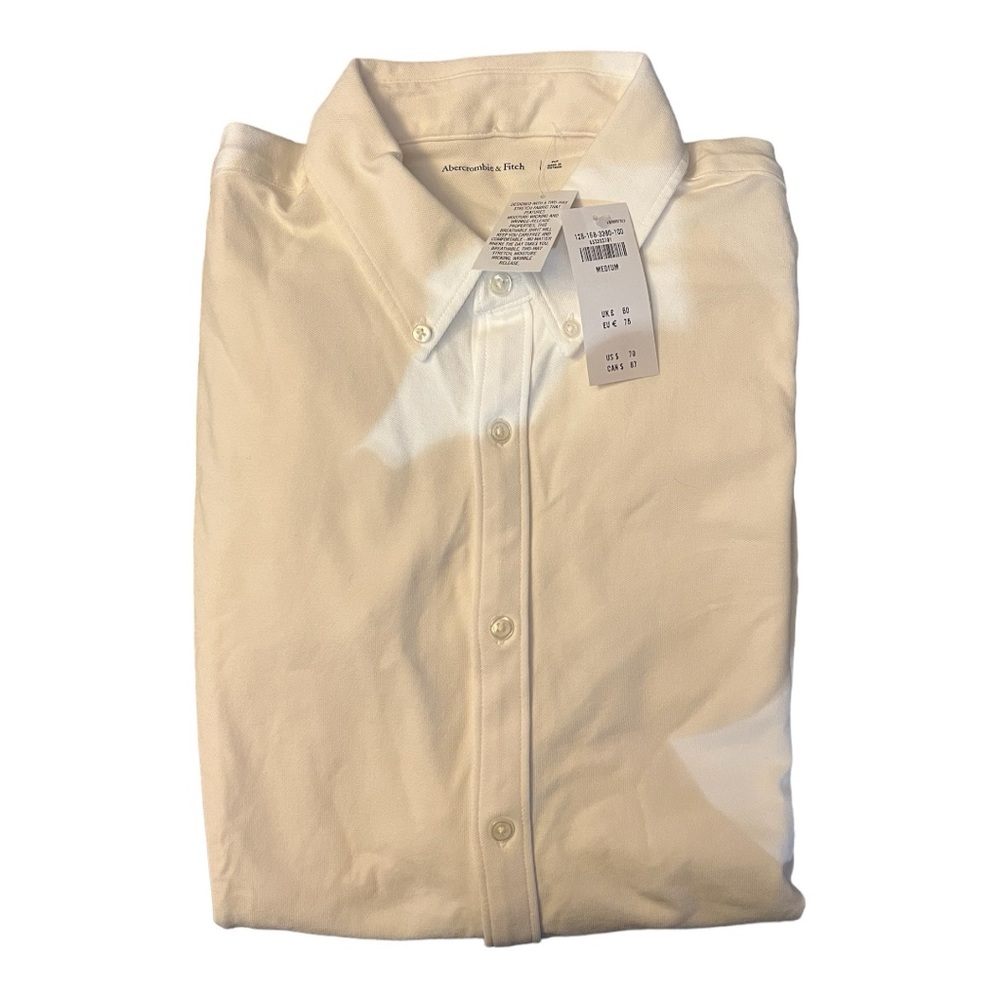 Abercrombie & Fitch mens white stretch fabric shirt. New with tags.